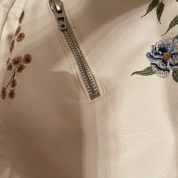 Jacket - Picture 8 of 12